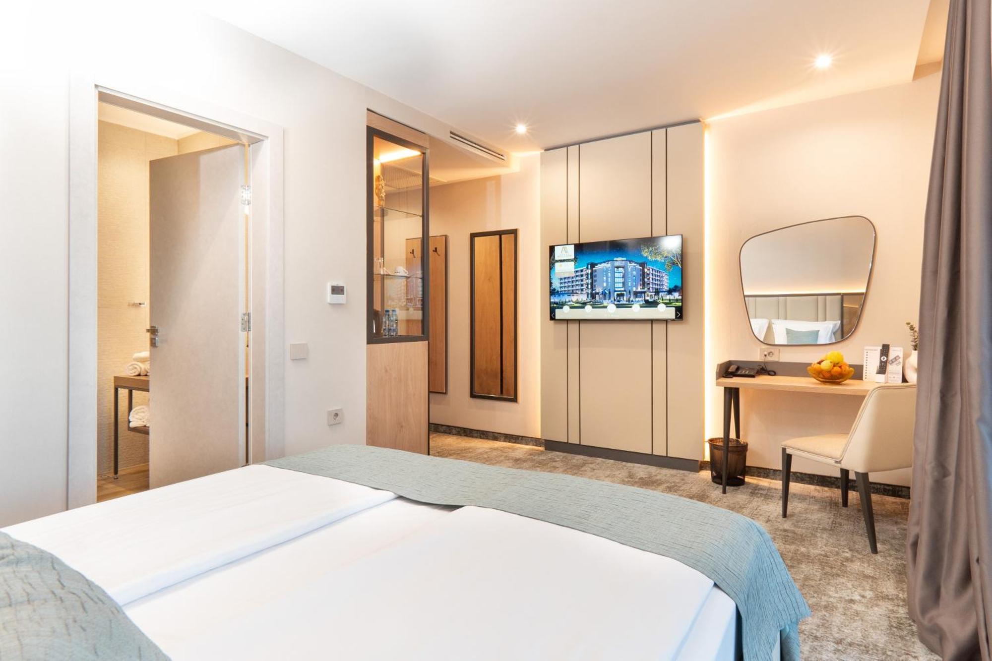 Atmosphere Balneo Hotel & Spa Pavel Banya Luaran gambar