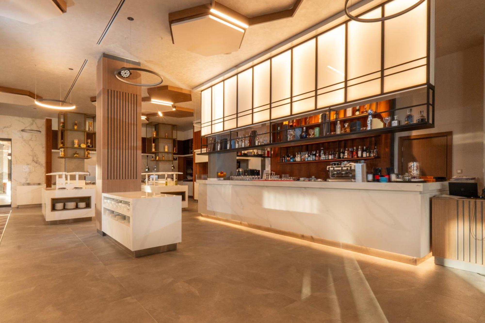 Atmosphere Balneo Hotel & Spa Pavel Banya Luaran gambar